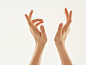 9-womans-hands-lgn.jpg (500×375)