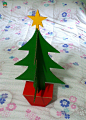 用硬纸板制作彩色圣诞树 带给你希望，爱，欢乐以及和平。