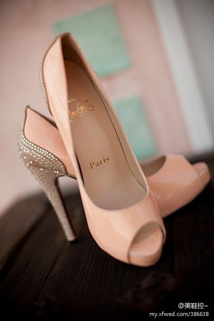 #婚鞋# 浅粉色新娘鞋
