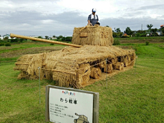 王国库采集到海报设计