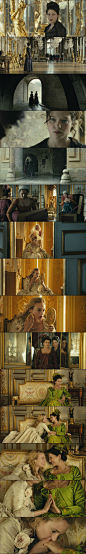 【再见，我的王后 Les adieux à la reine 2012】 
黛安·克鲁格 Diane Kruger
蕾雅·赛杜 Léa Seydoux
维吉妮·拉朵嫣 Virginie Ledoyen
#电影# #电影海报# #电影截图# #电影剧照#