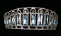 kokoshnik tiara丨19世纪末-20世纪初，风靡一时的kokoshnik tiara，Kokoshnik——这种流行于俄罗斯北部的女性头冠，大约成型于17世纪， 俄语：коко́шник源于俄罗斯建筑上的扇型拱门，它的更早期的形态——“ Kokosh ”则是指母鸡。Kokoshnik形状多为扇型、花瓣型或盾型。