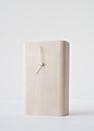 Birch & Brass o'clock - Andreas Bergsaker : Birch & Brass o’clock

By leaving out the second hand and hour marks, this simple yet solid table clock might appear less stressing, and one could get the feeling that time goes by in a slower manner.


