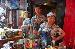 Liulai1101采集到小吃美食街之劈柴院