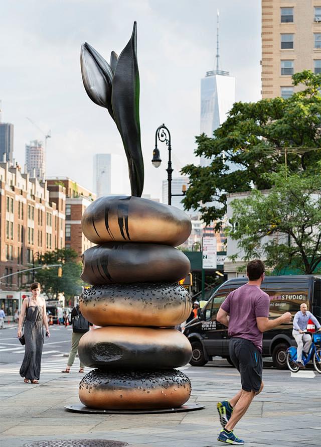 美国纽约百吉饼状雕塑装置