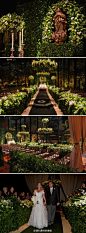 #仪式场地# 室内的绿色婚礼仪式布置 http://t.cn/zRcskTH (共4张图片) 收集于@最佳婚礼灵感