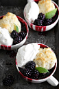 Sprinkle Bakes: Blackberry Cobbler Mugs#赏味期限# #甜品#