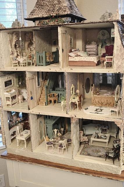 'Sea Hag' Dollhouse