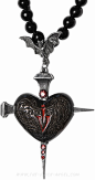 'Heart of Darkness﻿' vampire necklace & pendant by Alchemy Gothic.: 