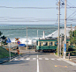 街道 海 日本 电车 风景