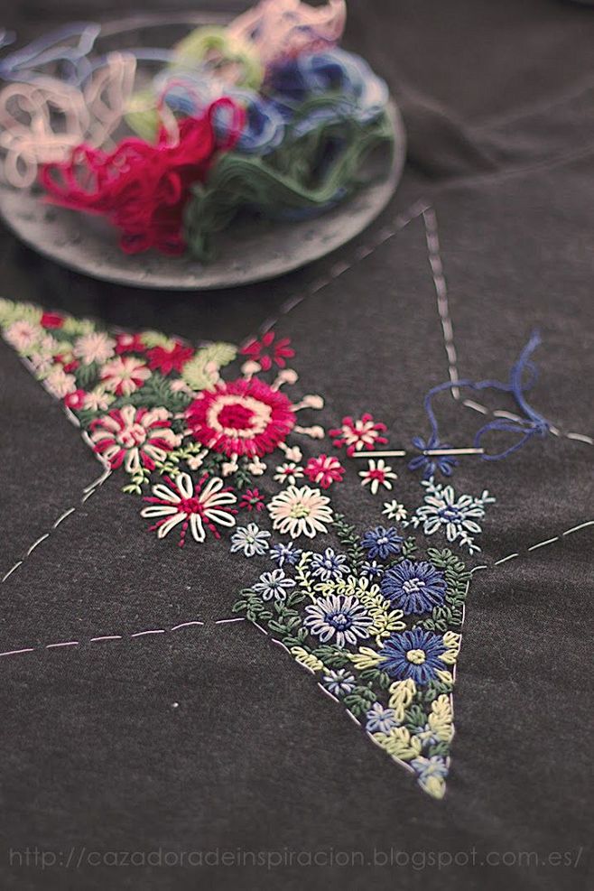 embroidered star - ©...