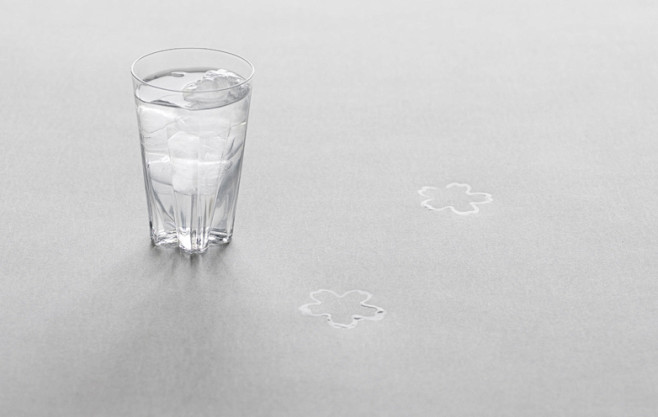 樱花水痕杯——玻璃杯 设计师-工业设计俱...
