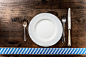 俯视盘子木桌碟子勺子叉子刀餐具