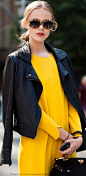 Street Style | Yellow and Black