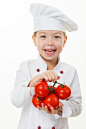 Baby girl cook with tomatoes by Vadim Kolobanov on 500px