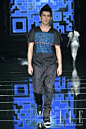 乔丹矩阵代码 “蜕变”创意科技-时装周专栏