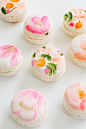 


DIY floral macarons 

