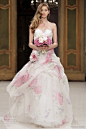 Gorgeous floral wedding dress