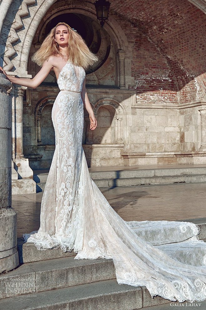 大浪淘纱
Galia Lahav 201...