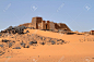 66445201-las-pirámides-de-meroe-en-el-sahara-de-sudán.jpg (1300×866)