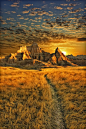 Badlands sunrise - Badlands National Park, South Dakota