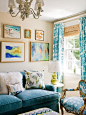 12平米客小厅 蓝色小清新的沙发背景墙打造地中海风格
