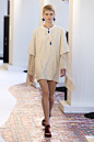 Chloé Spring 2019 Ready-to-Wear Fashion Show : The complete Chloé Spring 2019 Ready-to-Wear fashion show now on Vogue Runway.