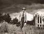 Photo by W. Eugene Smith. Dc. Ernest Ceriani, physician to meet the patient Kremmling, Colorado. EUA, 1948.