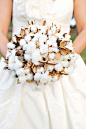 raw cotton ball bouquet - Perez Photography #nonfloralbouquets #winterweddings