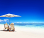 沙滩 大海 海洋 日光浴 游泳 度假遮阳 护肤品 泳衣 比基尼 蓝色 海水 壁纸 背景 广告