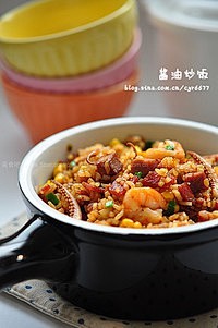 招牌酱油炒饭