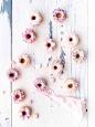 Mini Pretty Pink Donuts | La Raffinerie Culinaire: 