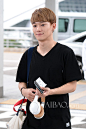 EXO组合成员金钟大7月17日韩国仁川机场街拍 (飞上海)