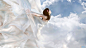 女性云的天空/ 1600×900壁纸