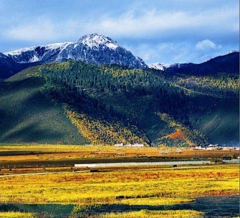 长江经济区【石卡雪山】“石卡”是香格里拉...