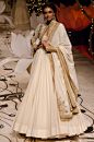 印度婚纱时装周，Rohit Bal’s collection【男装也很赞