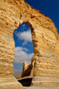 hueandeyephotography:
Eye of the Needle, Monument Rocks, near Oakley, Kansas  
© Doug Hickok  All Rights Reserved
More here… hue and eye
