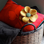 Felt Flower Pillow DIY Tutorial / Hip Home Making.com