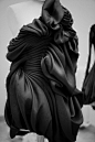 Sumptuous Sculptural Fashion - dress with beautiful pleats & dimensional flowing textures // Yiqing Yin