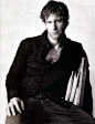 Aaron Eckhart