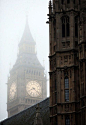 Foggy, Big Ben, England
photo via besttravelphotos