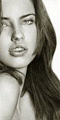 Wow ! Pencil Drawings ? I can't Believe that this is a Drawing, Looks more like a Photograph. Truly Amazing.: 