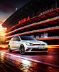 Volkswagen Golf GTI Clubsport : Aplicación de Vehículo Volkswagen Golf sobre fondo del estadio Mestalla del Valencia CF. Ambientación y aplicación de diferentes efectos a la imagen, para lograr aumentar el impacto visual. Application of Volkswagen Golf Ve