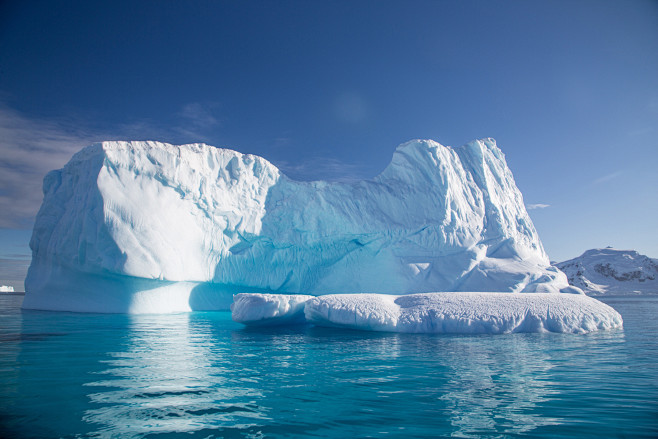 Iceberg-1-Antarctica...