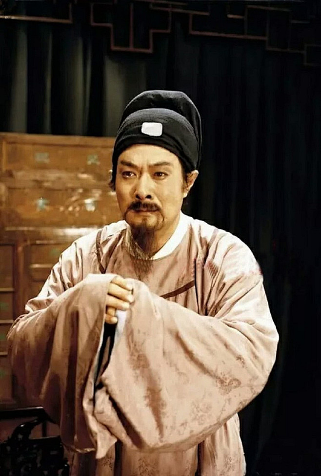 87版红楼梦人物贾雨村