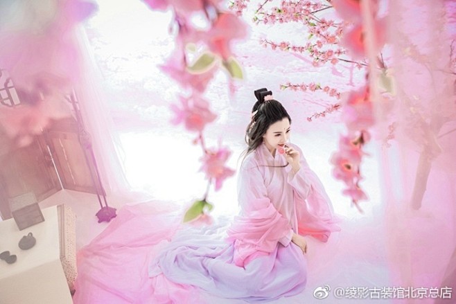 累世情缘，谁捡起，谁抛下，谁忘前尘，谁总...