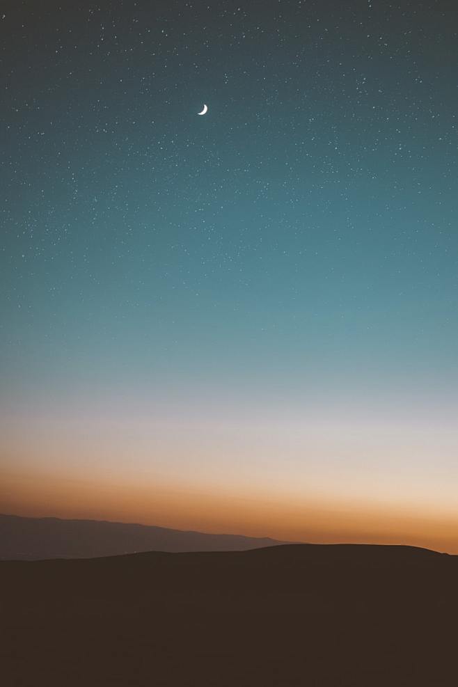 desert under starry ...