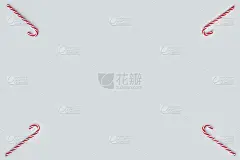 白色背景上的四条条纹拐杖糖。圣诞节的棒棒糖