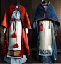 一些北欧地区的民族服飾，來自俄罗斯的设计师Savelyeva Ekaterina，面料上的花纹都是手工编织的，太美了～