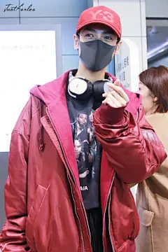 罗云熙#罗云熙幻乐之城#
||1017 成都9p||

有预感最后一张会被做成表情包

@罗云熙Leo ​​​​